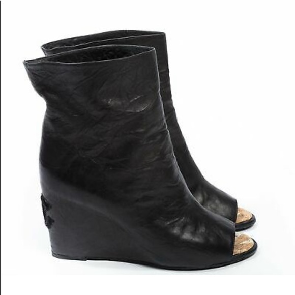 Authentic Chanel Wedges - Picture 6 of 8